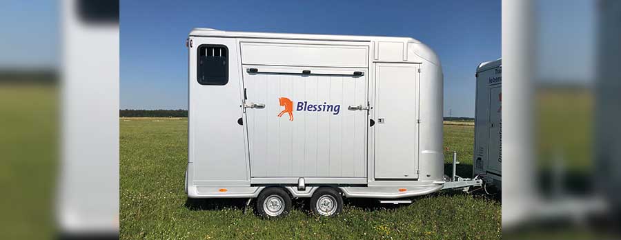 Pferdetransport Blessing - Fuhrpark - Pferdeanhänger Steinsberger